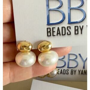 Pearl earrings